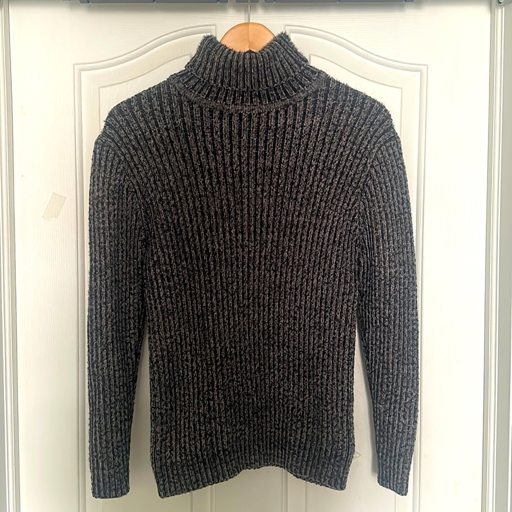 Turtle neck sweater (S) - Picture 2 of 4